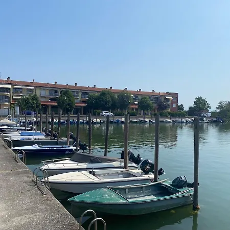 Vivere Nient'altro Between Port And Historic Center Appartamento *